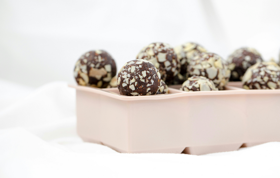 Choco-Almond Energy Balls